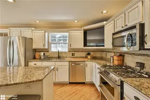 320 High St, Hellertown Boro, PA 18055 - Photo 12