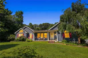 6609 Crown Ln, Upper Milford Township, PA 18092 - Photo 2