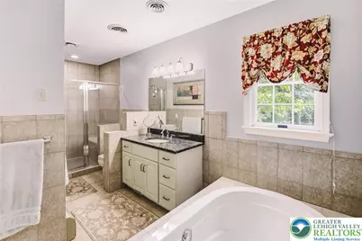 492 Arthurs Court, Bushkill Twp, PA 18064 - Photo 22