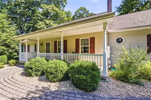 492 Arthurs Ct, Bushkill Twp, PA 18064 - Photo 6