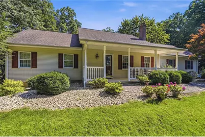 492 Arthurs Court, Bushkill Twp, PA 18064 - Photo 2