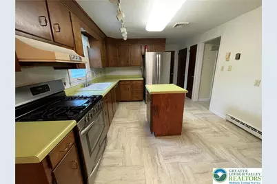 1320 Dalehurst Drive, Bethlehem City, PA 18018 - Photo 4
