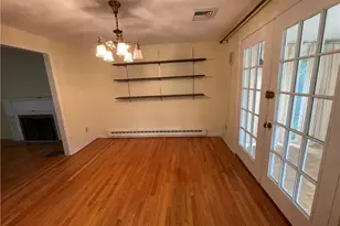 1320 Dalehurst Dr, Bethlehem City, PA 18018 - Photo 2