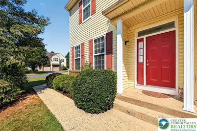 8092 Cross Creek Circle, Upper Macungie Township, PA 18031 - Photo 4