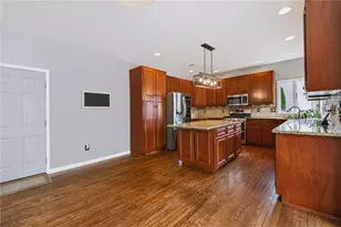 42 Mill Brook Ct, Tatamy Boro, PA 18045 - Photo 10