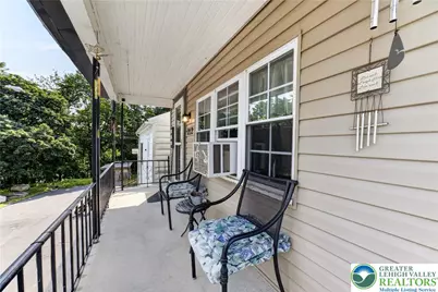 212 Walnut Street, Pottsville, PA 17901 - Photo 2