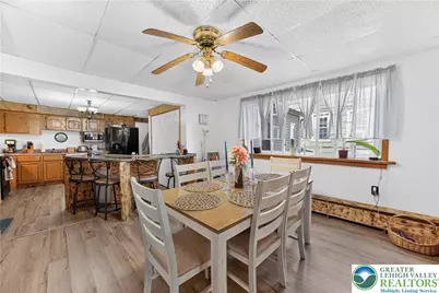 212 Walnut Street, Pottsville, PA 17901 - Photo 6