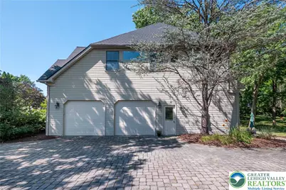 4807 Leeds Court, Upper Saucon Township, PA 18034 - Photo 4