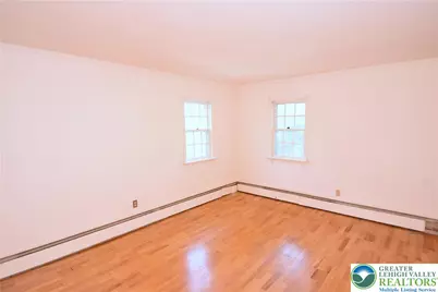 24 E Plainfield Avenue, Pen Argyl Boro, PA 18072 - Photo 12