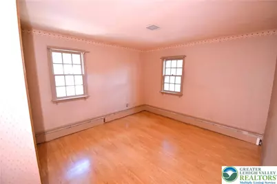 24 E Plainfield Avenue, Pen Argyl Boro, PA 18072 - Photo 10