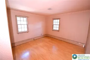 24 E Plainfield Ave, Pen Argyl Boro, PA 18072 - Photo 10