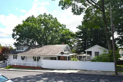 24 E Plainfield Avenue, Pen Argyl Boro, PA 18072 - Photo 1