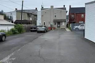 15 N 4th St, Emmaus Boro, PA 18049 - Photo 4