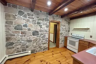 320 Pennsylvania Ave, Bangor, PA 18013 - Photo 6