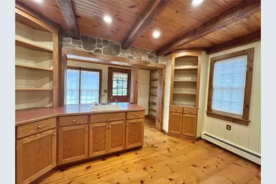 320 Pennsylvania Avenue, Bangor, PA 18013 - Photo 4