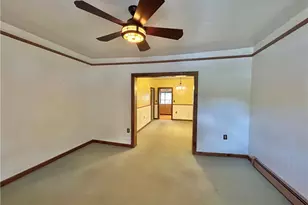 320 Pennsylvania Ave, Bangor, PA 18013 - Photo 12