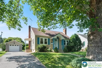 31 George Avenue, Upper Nazareth Twp, PA 18064 - Photo 2