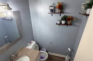 129 Johnson Ct, Whitehall Township, PA 18052 - Photo 16