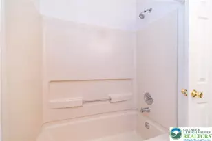 1947 Willings Ln, Hellertown Boro, PA 18055 - Photo 18