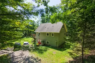 3196 Woodcrest Ave, Chestnuthill Twp, PA 18330 - Photo 8