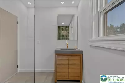 430 N 2nd Street, Emmaus Boro, PA 18049 - Photo 30