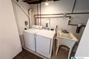 8612 Beatrice Ln, East Allen Township, PA 18014 - Photo 2