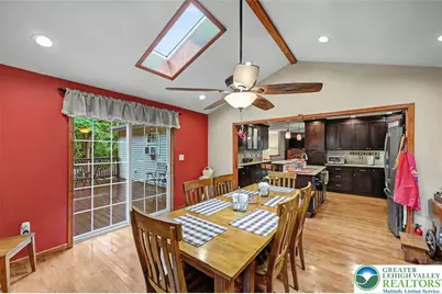 386 Upper Ridge Drive, Chestnuthill Twp, PA 18330 - Photo 12