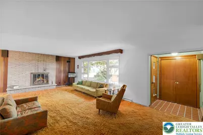 4210 Locust Drive, North Whitehall Township, PA 18078 - Photo 2
