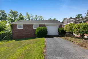4210 Locust Dr, North Whitehall Township, PA 18078 - Photo 22