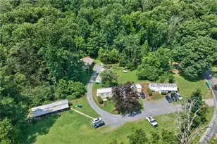 261 Schipps Ln, Upper Mt Bethel Twp, PA 18343 - Photo 14