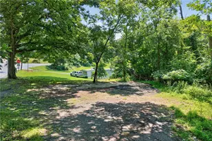 261 Schipps Ln, Upper Mt Bethel Twp, PA 18343 - Photo 26