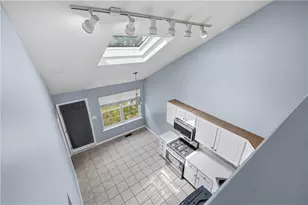1040 Timberidge Ln, Lower Macungie Township, PA 18106 - Photo 22
