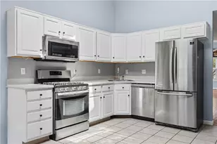 1040 Timberidge Ln, Lower Macungie Township, PA 18106 - Photo 12