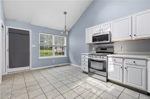 1040 Timberidge Ln, Lower Macungie Township, PA 18106 - Photo 12