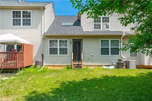 1040 Timberidge Ln, Lower Macungie Township, PA 18106 - Photo 34