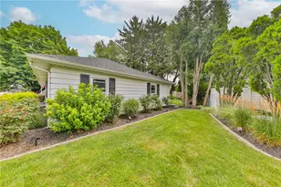3325 Edinburgh Rd, South Whitehall Township, PA 18104 - Photo 4