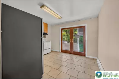 325 E Fell Street, Summit Hill, PA 18250 - Photo 10