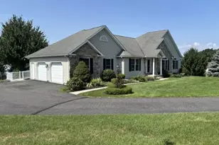 9409 Kaspar Ct, Weisenberg Township, PA 18066 - Photo 6