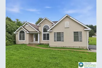 86 E Northpark Drive, Middle Smithfield, PA 18302 - Photo 2