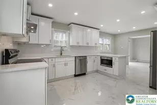 400 Cedar Dr, Long Pond, PA 18334 - Photo 10