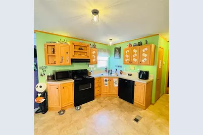 8982 Breinig Run Circle, Upper Macungie Township, PA 18031 - Photo 6