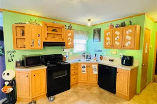 8982 Breinig Run Cir, Upper Macungie Township, PA 18031 - Photo 6