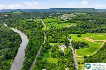 429 Riverview Drive, Lehigh Township, PA 18088 - Photo 14