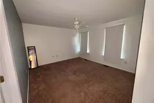 2146 Bedford Dr, Bushkill, PA 18324 - Photo 10