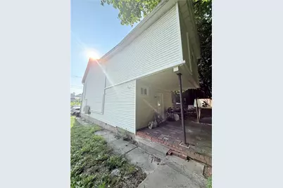 215 Schuylkill Avenue, Tamaqua, PA 18252 - Photo 2