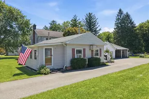 934 S Main St, Washington Twp, PA 18013 - Photo 2