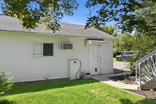 934 S Main St, Washington Twp, PA 18013 - Photo 6