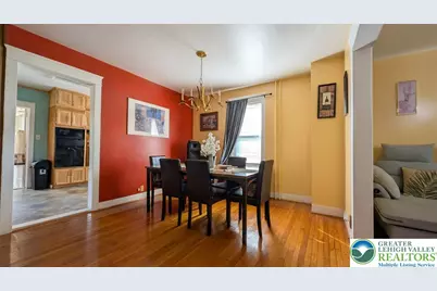 560 S Benner Avenue, Fountain Hill Boro, PA 18015 - Photo 6