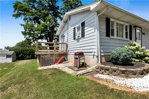 2121 6th St, Bethlehem Township, PA 18020 - Photo 2