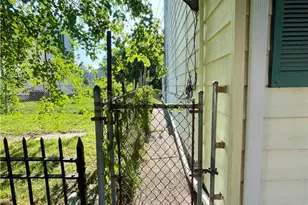 51 S 9th St, Easton, PA 18042 - Photo 2